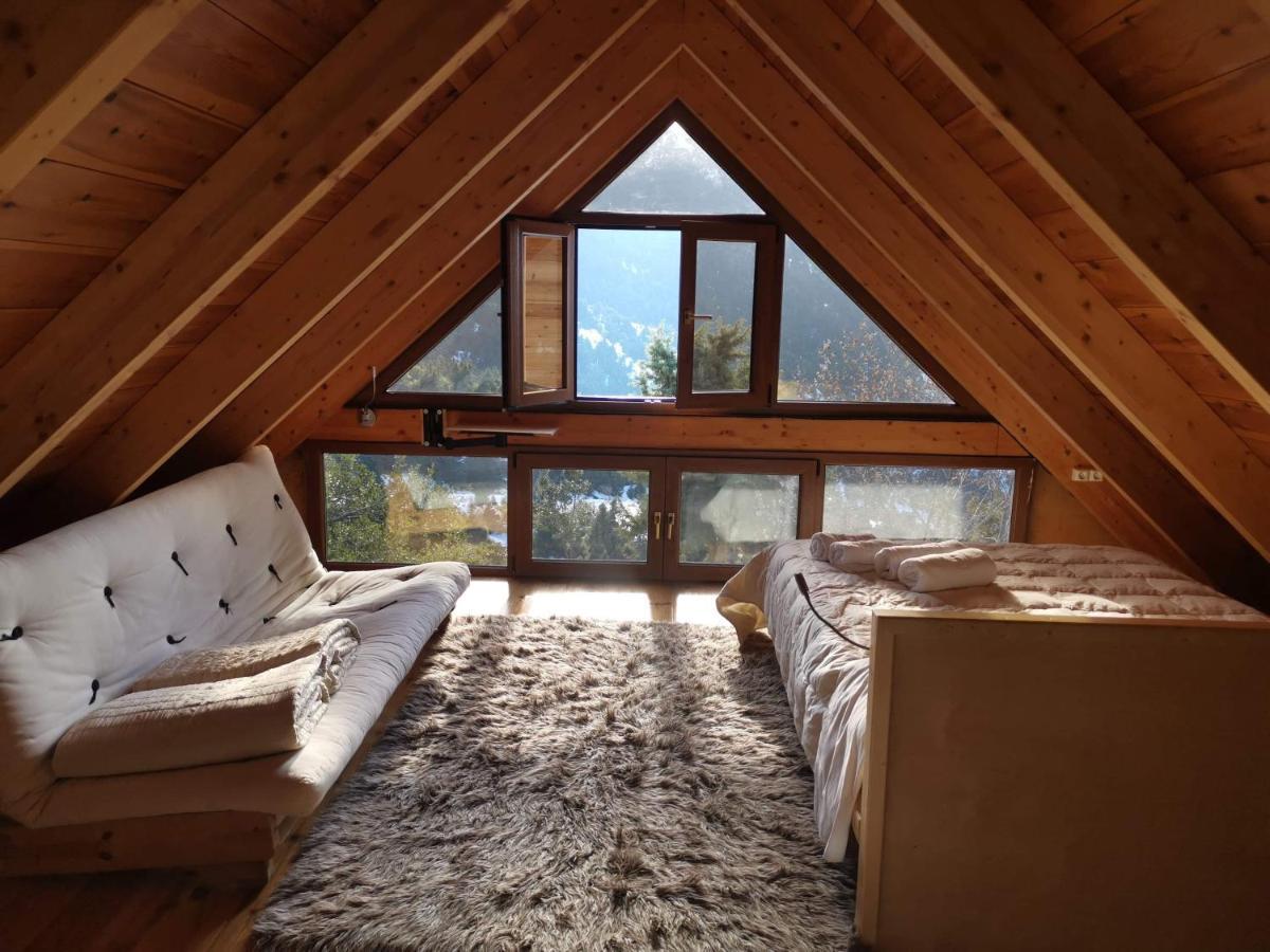 Chalet In The Forest كالافريتا المظهر الخارجي الصورة