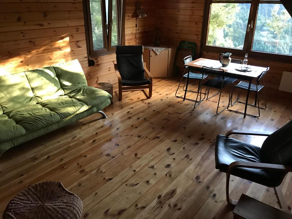 Chalet In The Forest كالافريتا المظهر الخارجي الصورة